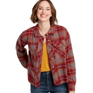 Maurices Berry Plaid Flannel Long Sleeve Cropped Button Down Shacket Size Large